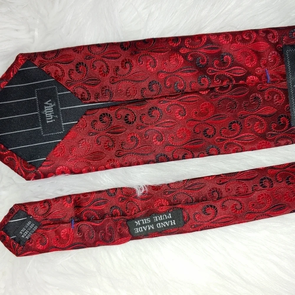 Handmade Fluer De Lis Silk Red Villini 59